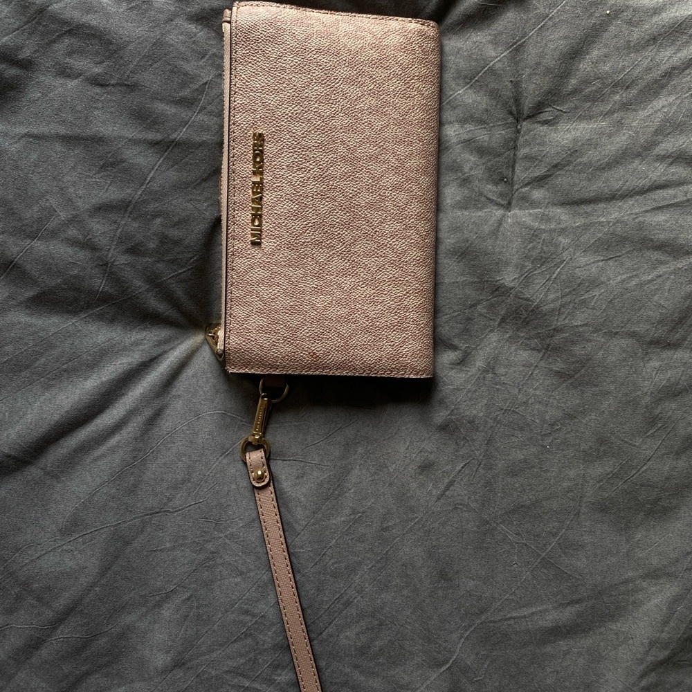 Michael Kors Wristlet
